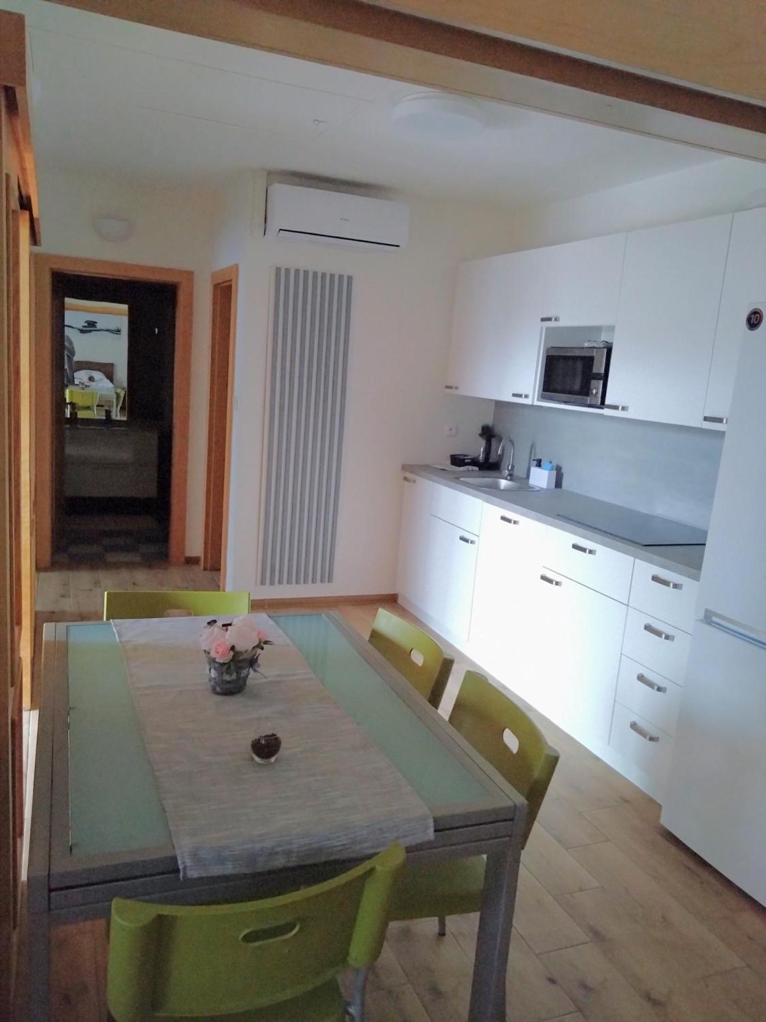 Bile Domky Apartment Lednice Luaran gambar