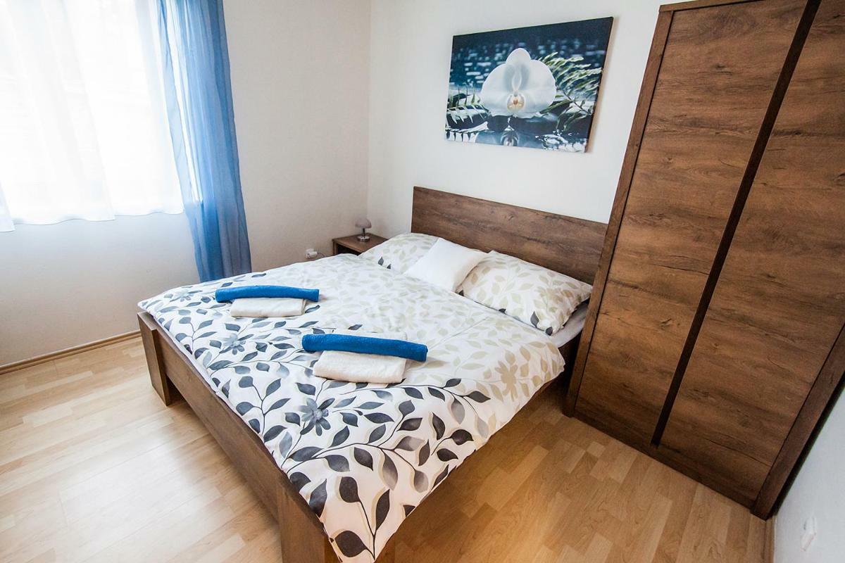 Bile Domky Apartment Lednice Luaran gambar